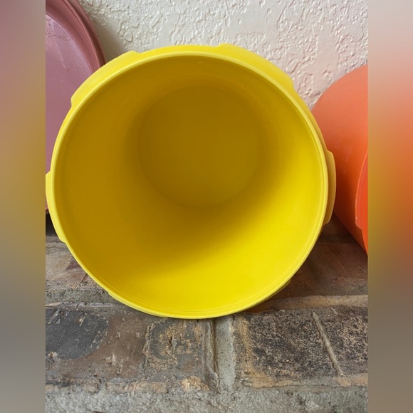 Tupperware - Picture 11 of 14